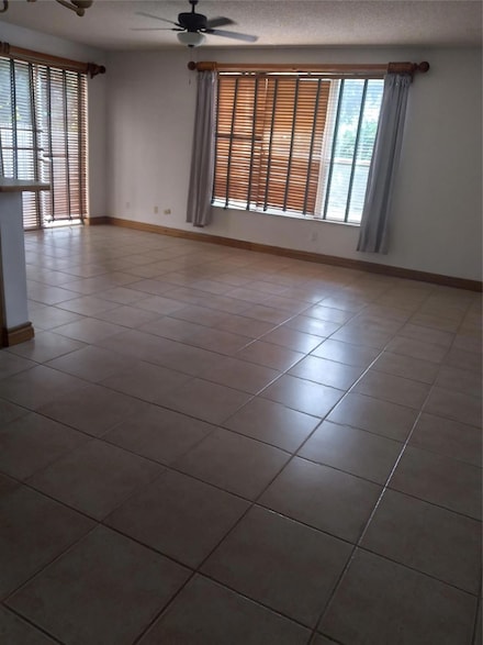 19440 SW 2nd St, Pembroke Pines, FL 33029