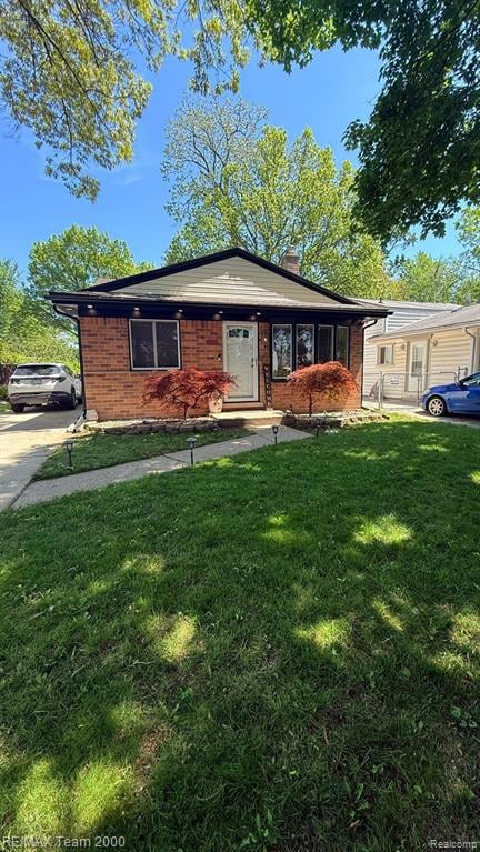 4425 Westpoint St, Dearborn Heights, MI 48125