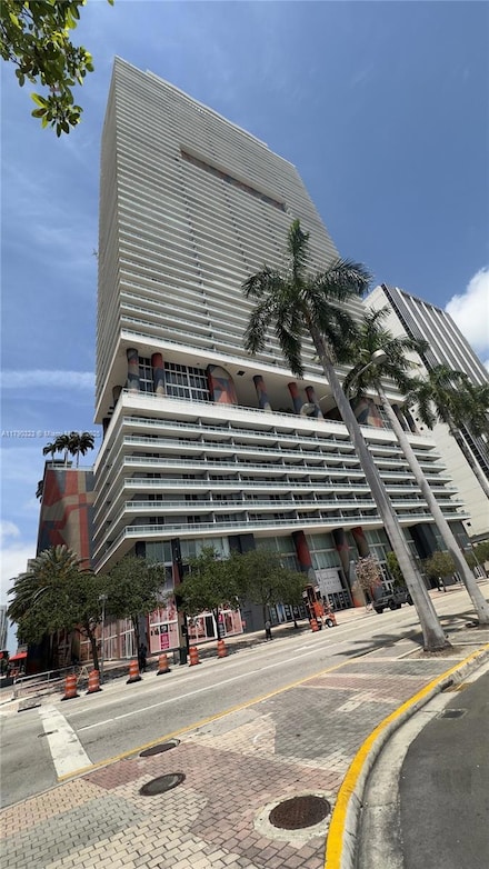 50 Biscayne Blvd Unit 812, Miami, FL 33132