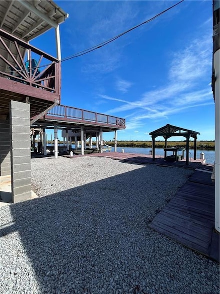 515 Martin Ln, Port Sulphur, LA 70083