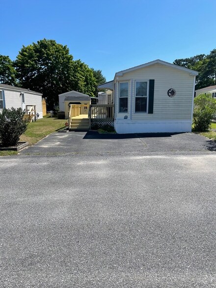 3 Joseph St, East Wareham, MA 02538