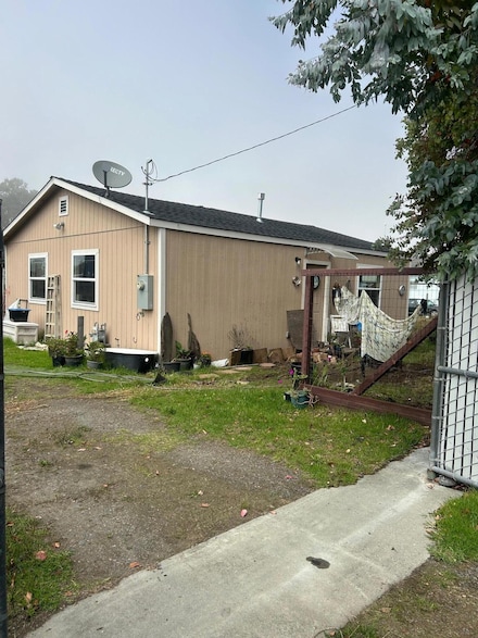 2574 Lincoln Ave, Samoa, CA 95564