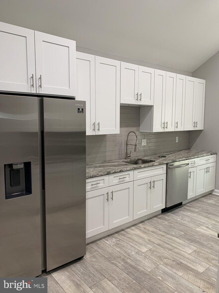 704 Earl Rd, Lindenwold, NJ 08021