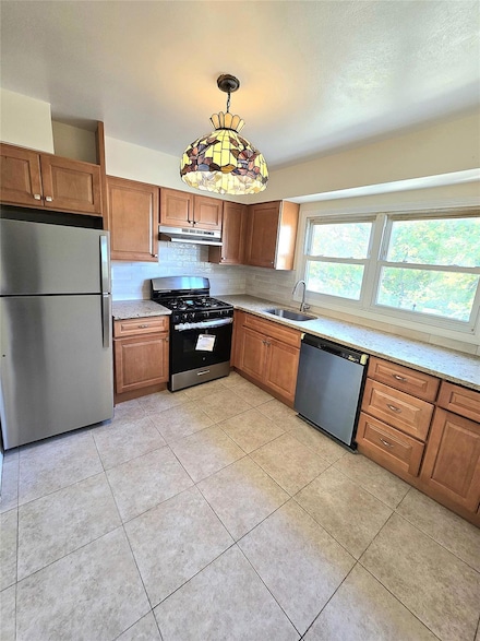 7905 151st Ave, Howard Beach, NY 11414