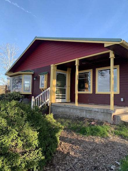 2311 S Stage Rd, Medford, OR 97501