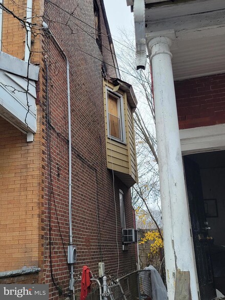 336 Rutherford Ave, Trenton, NJ 08618