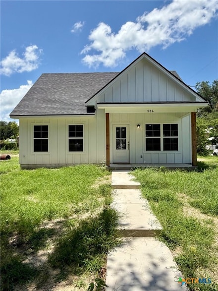 506 N Crockett Ave, Cameron, TX 76520