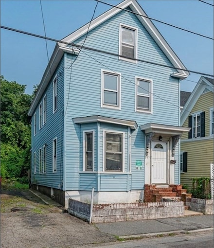 59 Fulton St, Lowell, MA 01850