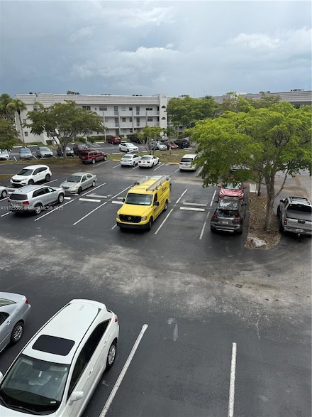 8345 Sunrise Lakes Blvd Unit 312, Sunrise, FL 33322