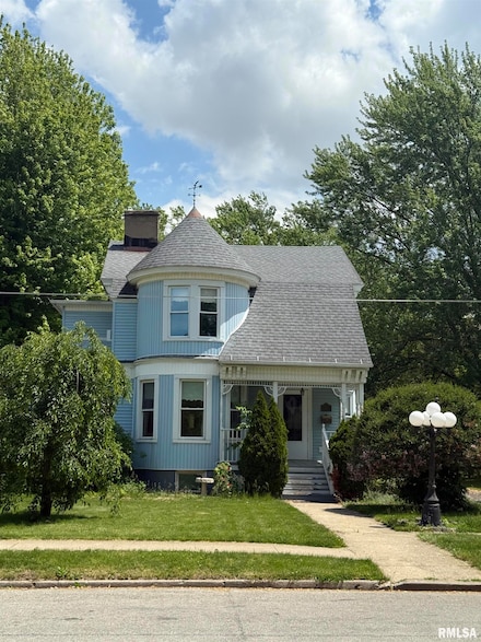 111 N Broadway St, Lewistown, IL 61542