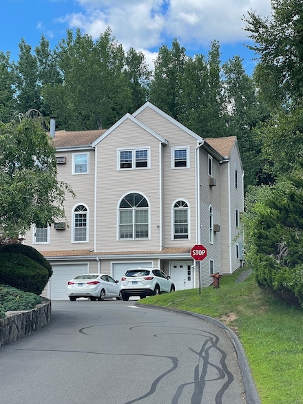350 Bristol St Unit C1, Waterbury, CT 06708
