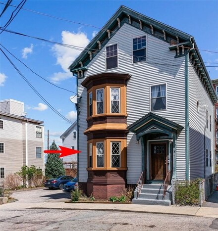 3 Ames St Unit 1, Providence, RI 02909