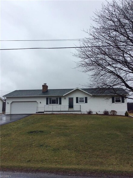 150 Sterling St, Creston, OH 44217