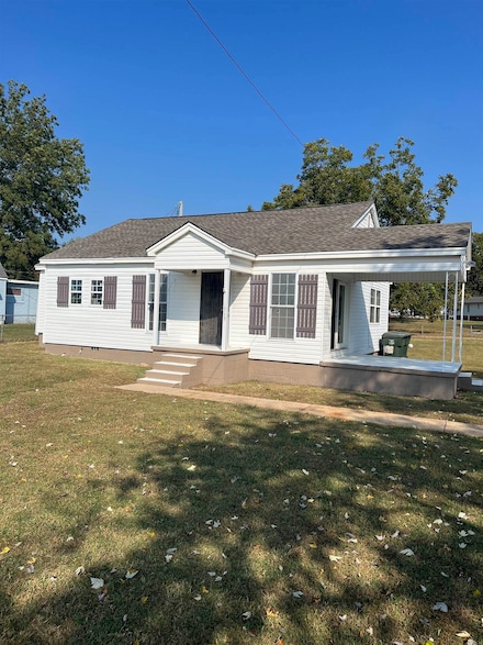 1513 Joe Wheeler Dr, Tuscumbia, AL 35674