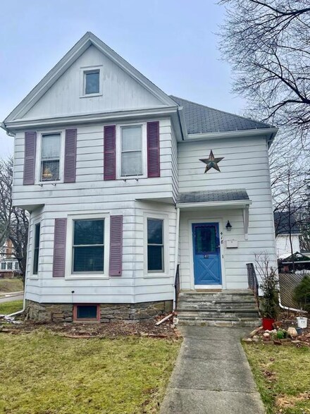 418 Grove St, Elmira, NY 14905