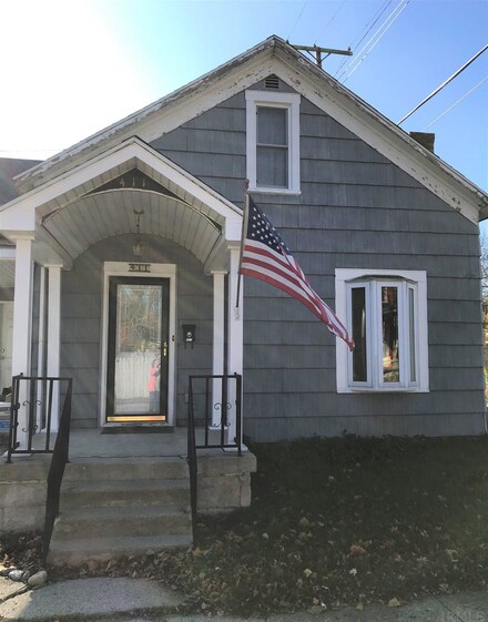 411 W 1st St, Marion, IN 46952