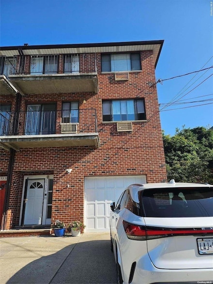 253-28 W End Dr, Flushing, NY 11362