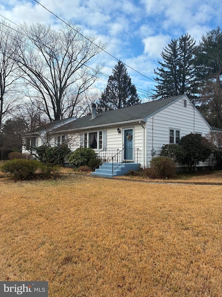 203 Girard Rd N, Glassboro, NJ 08028
