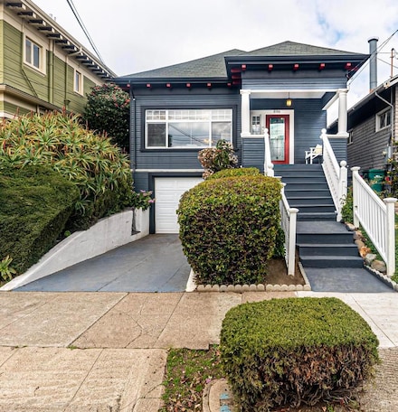 896 53rd St, Emeryville, CA 94608