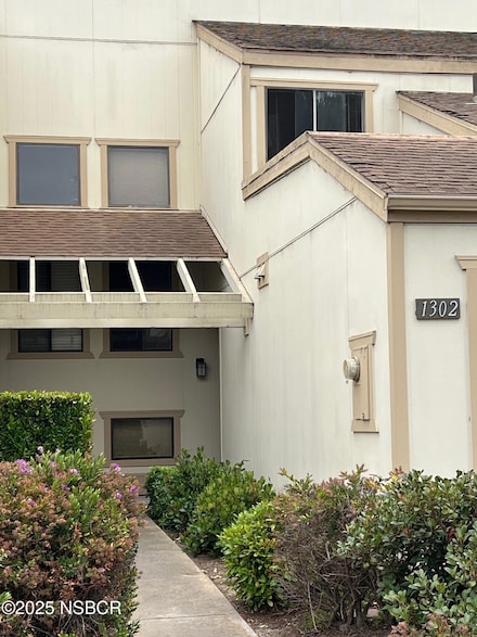 1302 Linda Vista Dr, Lompoc, CA 93436