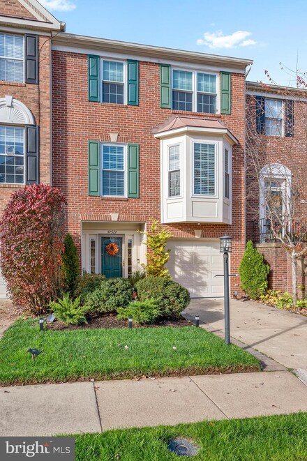 47527 Sharpskin Island Square, Sterling, VA 20165