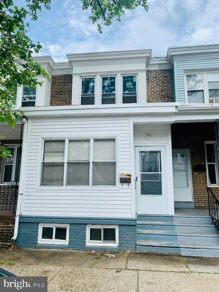 1006 Langham Ave, Camden, NJ 08103