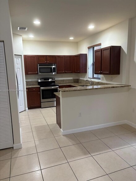 17370 SW 153rd Ave Unit 17370, Miami, FL 33187