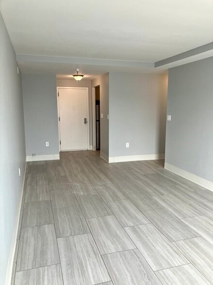 750 Davol St Unit 517, Fall River, MA 02720