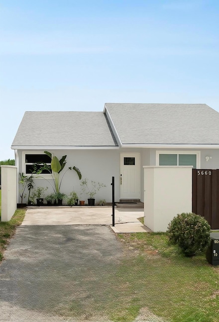 5660 Biscayne Dr, Greenacres, FL 33463