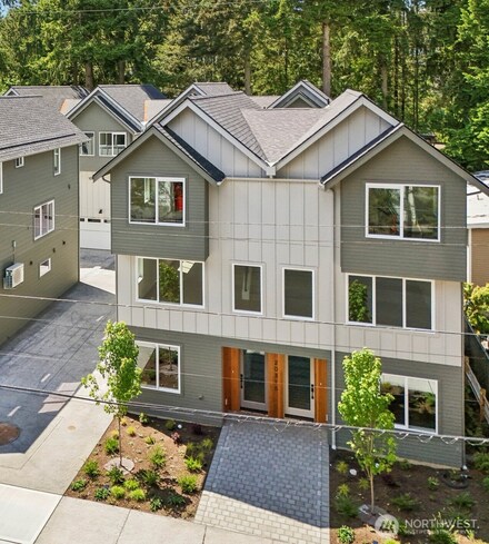 20315 14th Ave NE Unit A & B, Shoreline, WA 98155