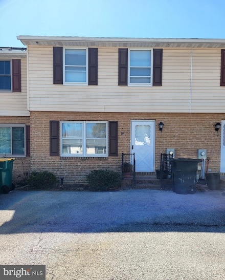 16 W 9th St, Waynesboro, PA 17268