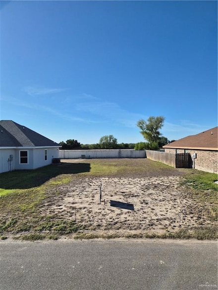 213 Paradise St, Rio Grande City, TX 78582