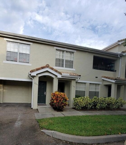 116 SW Peacock Blvd Unit 9-205, Port Saint Lucie, FL 34986
