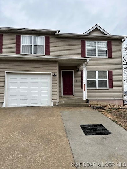 1201 Pinewood Dr, Osage Beach, MO 65065