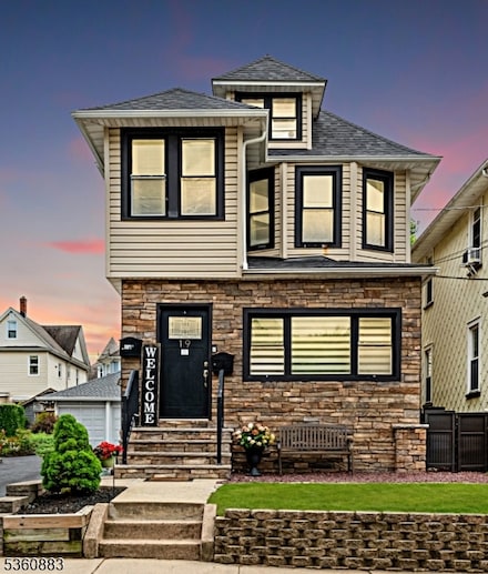 19 Gordon St, Ridgefield Park, NJ 07660
