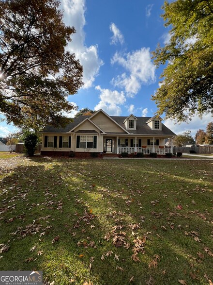 160 Crystal Ridge Cir, Byron, GA 31008