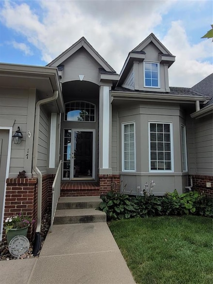 6980 Cody Dr Unit 17, West Des Moines, IA 50266