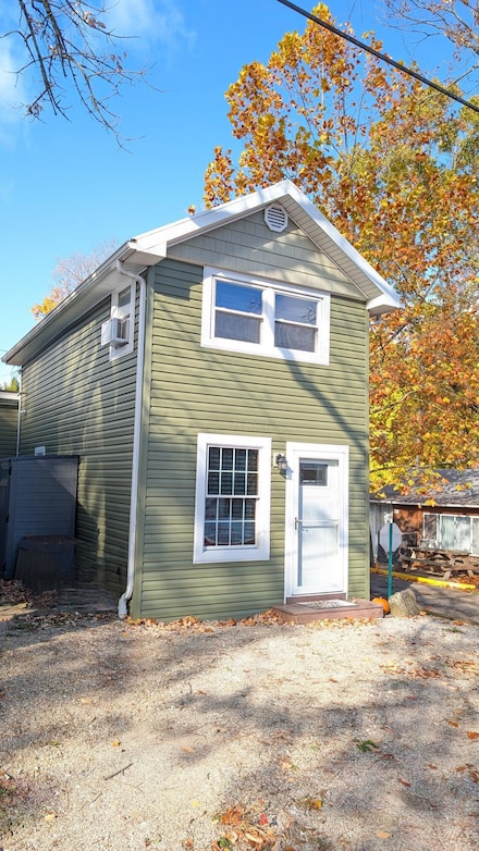255 9th St, Lancaster, OH 43130