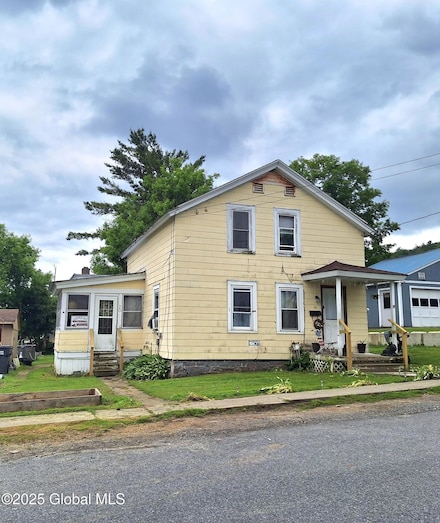 20 Adams St, Whitehall, NY 12887