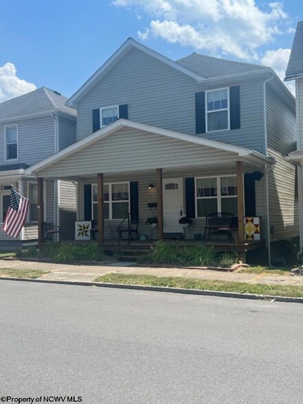 110 1st St, Elkins, WV 26241