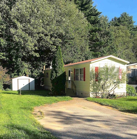 19 Winter St, Belmont, NH 03220