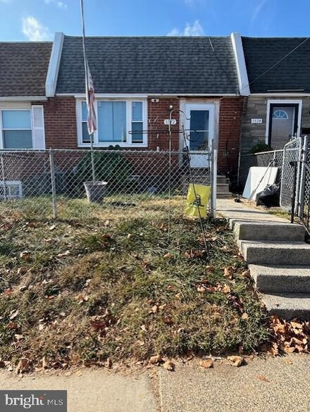 1572 Summit St, Marcus Hook, PA 19061