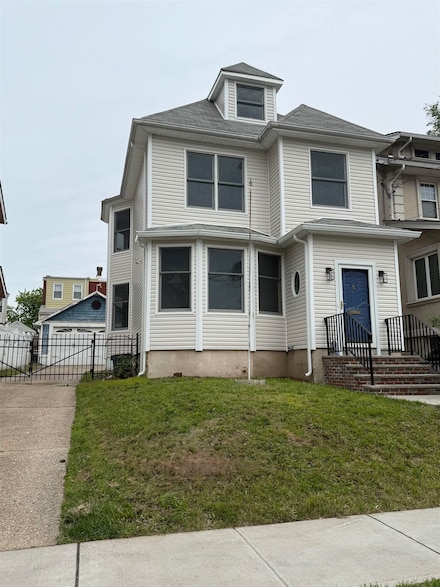423 Devon St, Kearny, NJ 07032