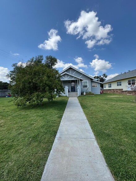 1412 S 8th St, Lamar, CO 81052