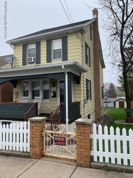 1031 Alter St, Hazle Township, PA 18202