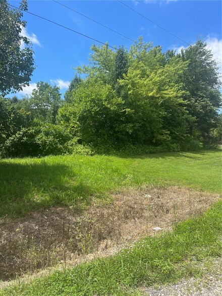 4320 S Highway 61, Bloomsdale, MO 63627