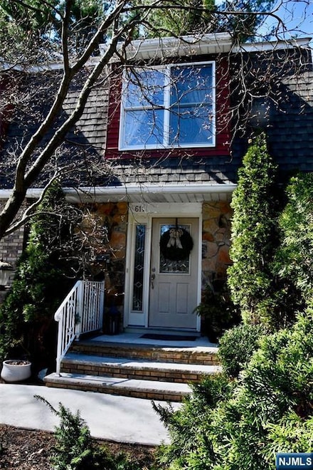 611 Grove St, Clifton, NJ 07013