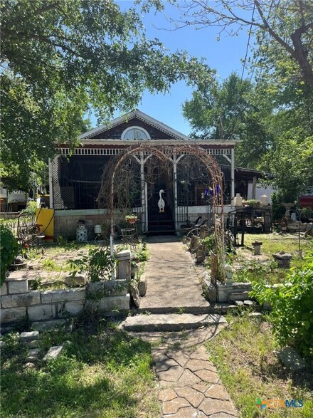 302 Kegley St, Belton, TX 76513