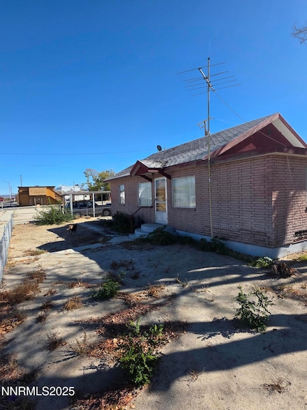 306 6th St, Hawthorne, NV 89415