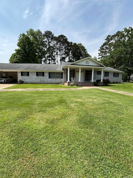 201 Arkansas St, Warren, AR 71671